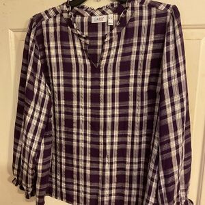 DENIM&CO.WOMENS SHIRT XL PURPLE w/GOLD METALLIC STRIPE &RUFFLED NECK 52”C26L